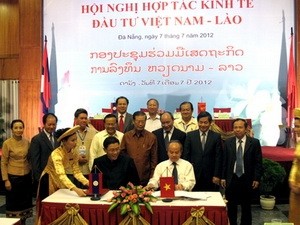 Hội nghị hợp tác kinh tế, đầu tư Việt Nam - Lào 2012 - ảnh 1